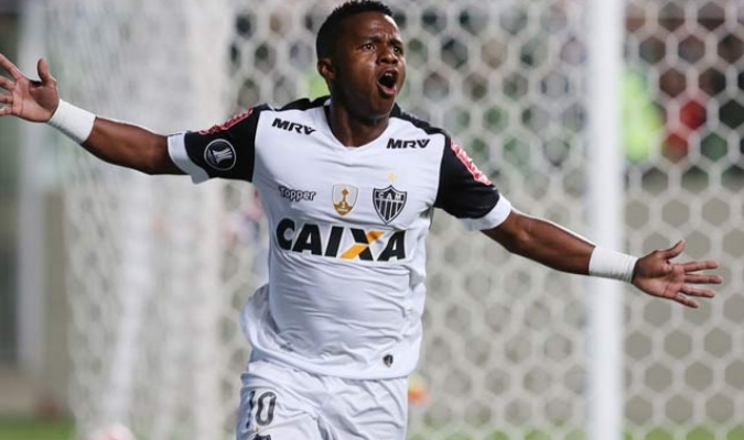 Dos mujeres denuncian por agresión al futbolista ecuatoriano Juan Cazares | Cotilleo Deportivo