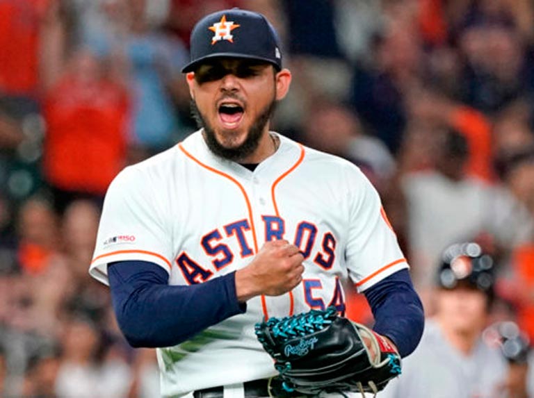 Roberto-Osuna.jpg