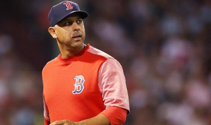 Alex Cora se separa de Medias Rojas por investigación | Béisbol