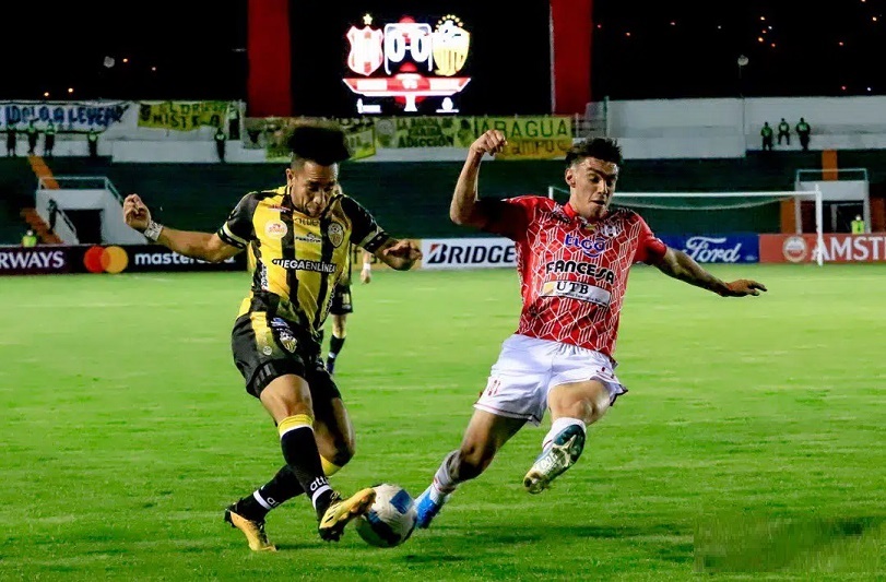 Sebastián Cano Caporales - Libertadores 2022 - Deportivo Táchira derrotó a domicilio al Independiente Petrolero - FOTO
