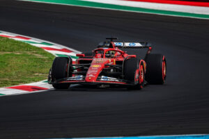 Charles Leclerc hace retumbar Monza gracias a una estrategia magistral