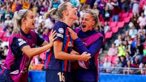 El FC Barcelona destierra decepciones pasadas con una dramática victoria en la Champions League femenina