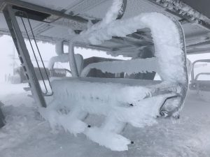 En Mt. Hutt (N. Zelanda) ha nevado tanto, que han