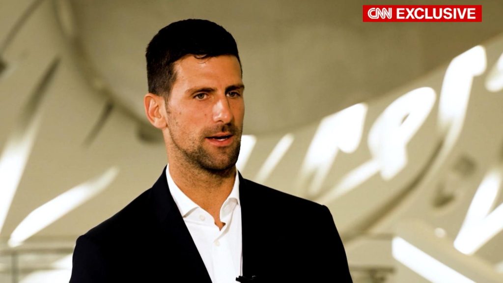 Novak Djokovic dice que no se arrepiente de no vacunarse contra el covid-19 | Video