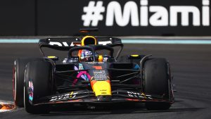 Verstappen gana el Gran Premio de Miami seguido por "Checo" Pérez