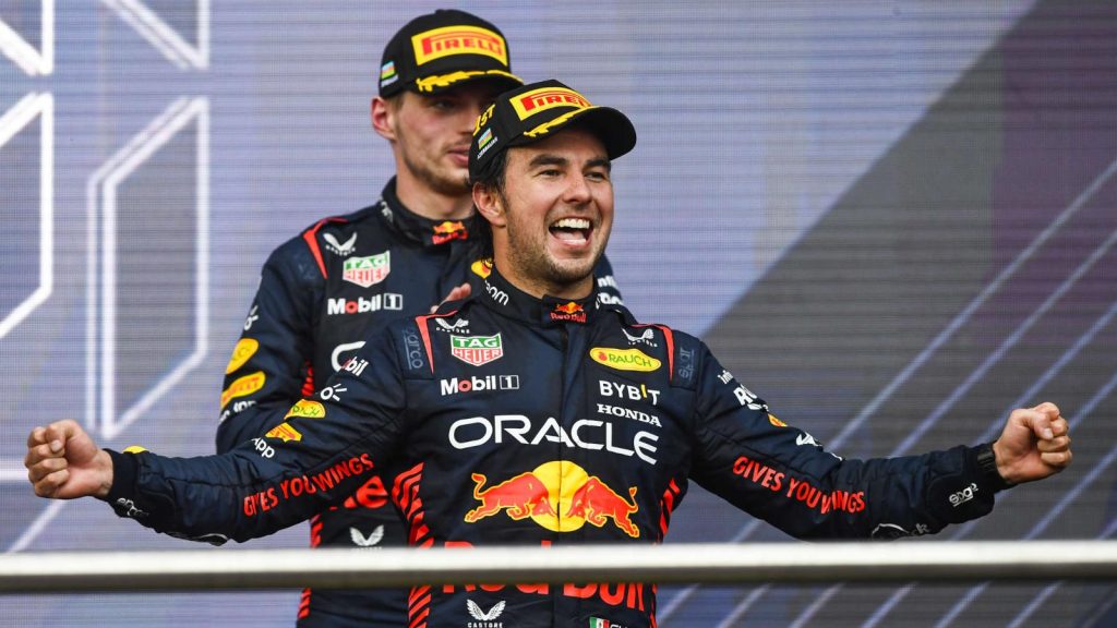 ¿Qué hizo Checo Pérez para vencer a Verstappen? Análisis de un experto | Video